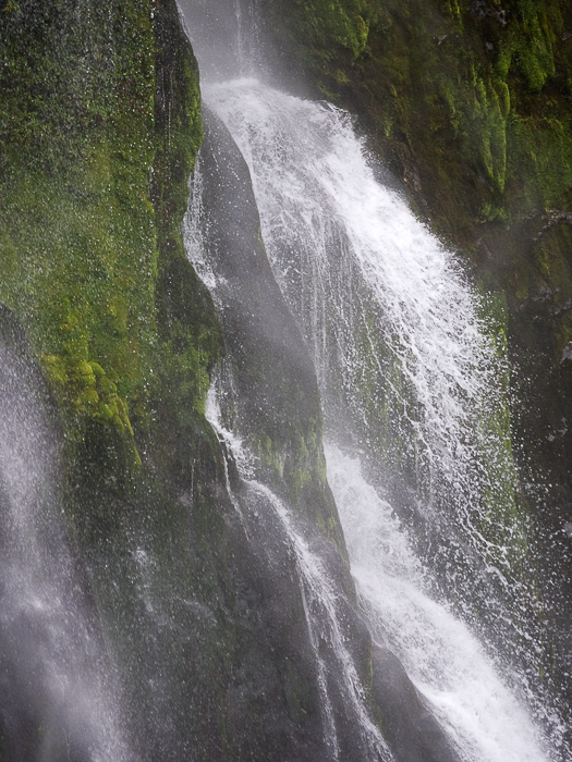 CA - L 7392 Milford Sound NZ