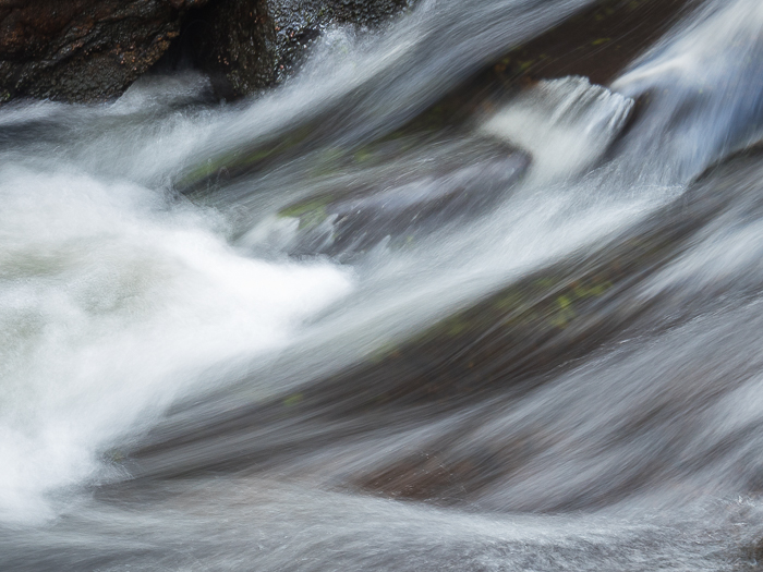 CA - L 81129 MacKenzie Falls Grampian Mtns